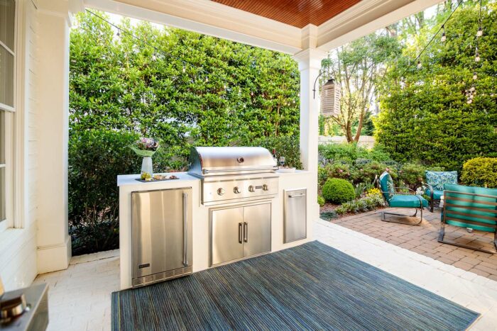 Small Outdoor Kitchen Ideas: 15 Best Designs & How to Plan