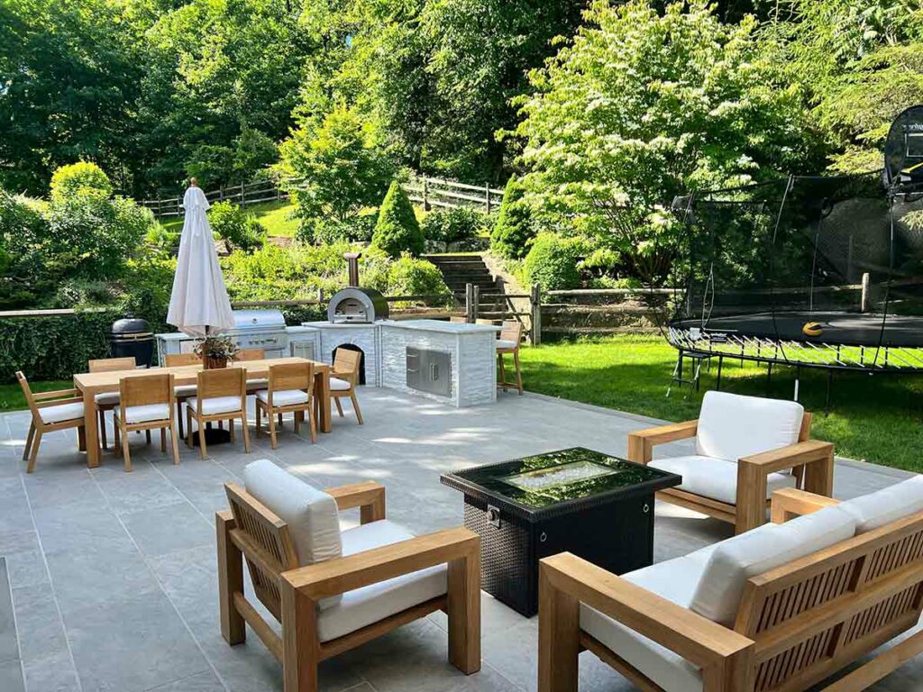 Outdoor Living Spaces Key Concepts & 13 Spectacular Ideas