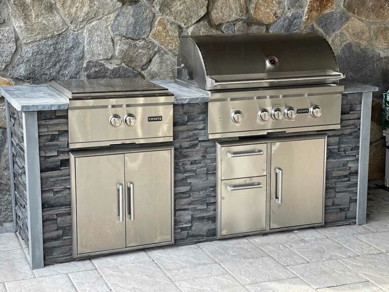Outdoor grill station plans for a small straight island with grill, deluxe power burner, and storage