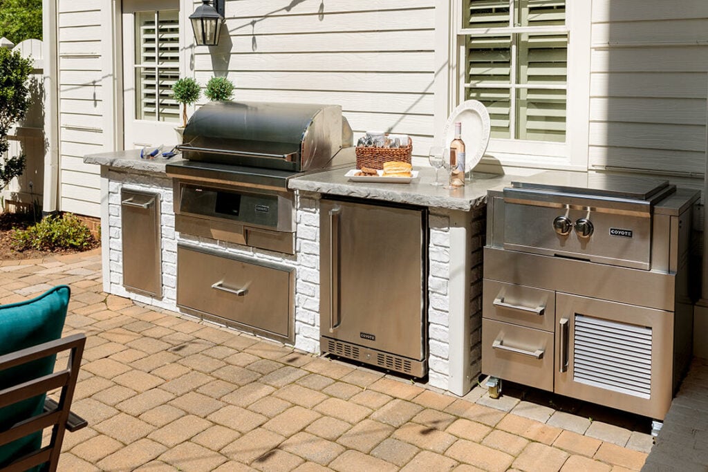 Built In Grill Ideas Key Considerations & 11 Inspiring Designs