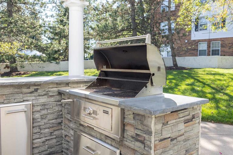 Built In Grill Ideas: Key Considerations & 11 Inspiring Designs
