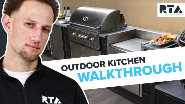 Outdoor Kitchen Ideas | Extravagant Grill & Bar Island in the Sunshine State