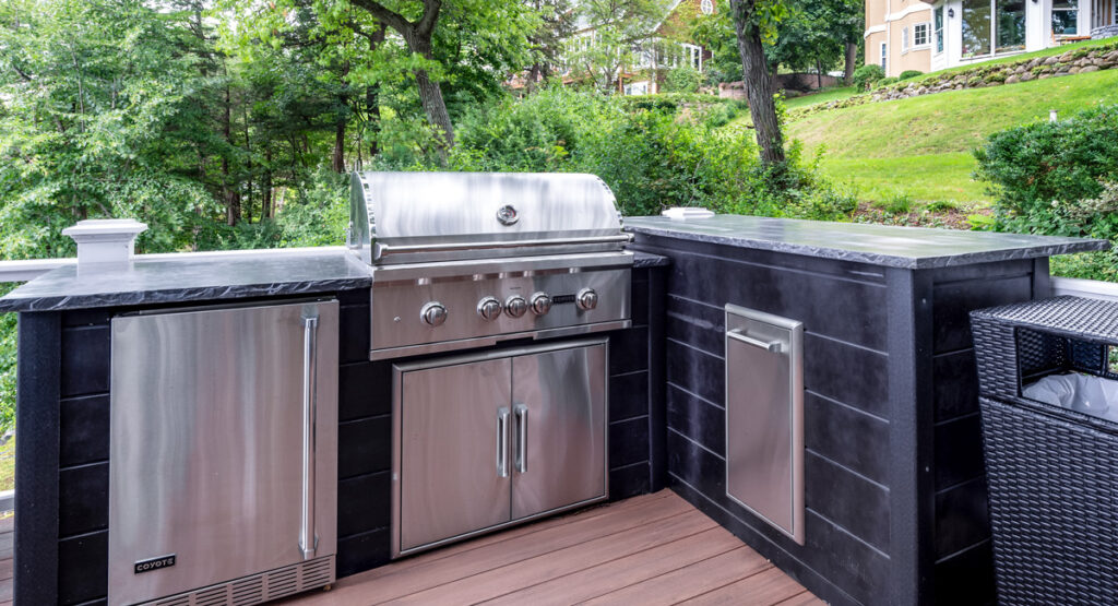 U Shaped Outdoor Kitchen: How to Design & 3 Unbelievable Ideas - RTA ...