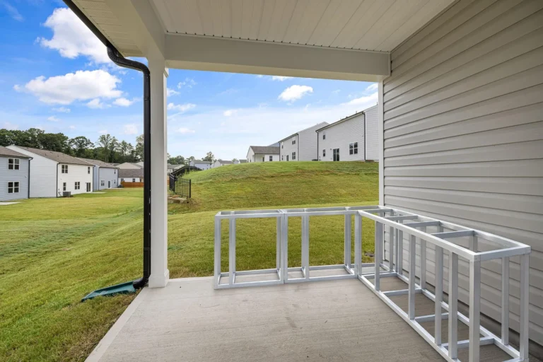 aluminum framed outdoor kitchens: the real pros and cons